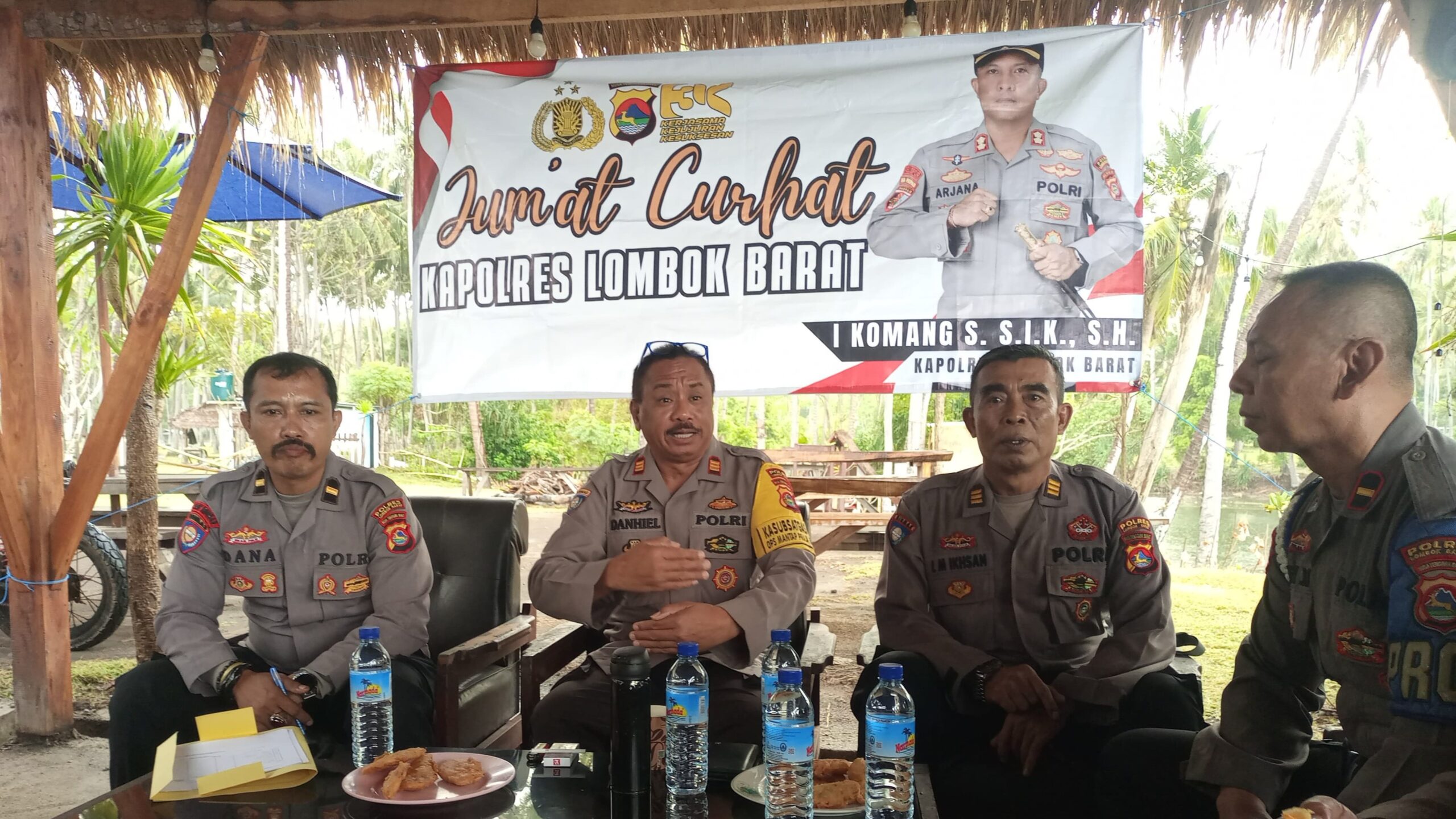 Kegiatan Jumat Curhat Polsek Batulayar