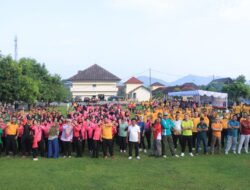 Semarakkan Hari Bhayangkara ke-79, Polres Sumbawa Barat Gelar Olahraga Bersama dan Bazar UMKM