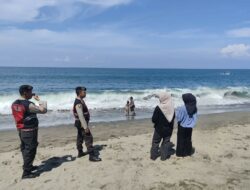 Patroli Humanis Polres Lobar di Pantai Cemare: Jaga Kamtibmas, Sosialisasi KEMOS 110