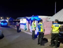 Ciptakan Rasa Aman, Polsek Poto Tano Gelar Patroli Blue Light Bersama Forkopimcam