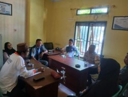 Bhabinkamtibmas Desa DesaBeru Fasilitasi Mediasi Kasus Pencemaran Nama Baik, Kedua Pihak Sepakat Damai
