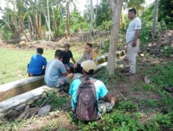 Bhabinkamtibmas Polsek Dompu Dampingi Petani Siapkan Lahan Jagung Di Desa Dorebara