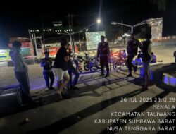 Sat Samapta Polres Sumbawa Barat Laksanakan Patroli Dialogis Cegah Tawuran Remaja di Kelurahan Menala