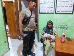 Geger Penemuan Bayi Laki-laki di Plampang, Diduga Dibuang Oleh Ibu Kandung