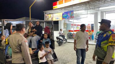 Personel Polsek Poto Tano Laksanakan Patroli Dialogis untuk Jaga Kamtibmas dan Pererat Silaturahmi