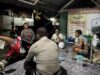 Polres Lombok Barat Perkuat Siskamling di Desa Montong Are, Kecamatan Kediri