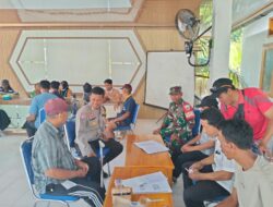 Sinergi TNI-Polri dan Pemdes Kalimantong Sukseskan Registrasi Ternak