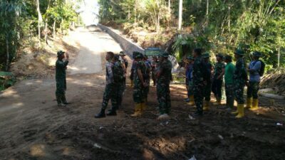 Cuaca Tak Halangi Semangat TMMD ke-126, Sejumlah Personel Tambahan Diterjunkan