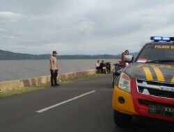 Menjamin Keamanan dan Ketertiban Masyarakat di Wilayah Hukumnya, Polsek Soromandi Menggelar Patroli Sore