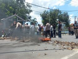 Situasi Kondusif, Polsek Woja Berhasil Amankan Aksi Blokir Jalan di Kandai Dua