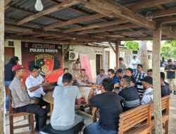 POLRES DOMPU FASILITASI DIALOG TERBUKA DENGAN ALIANSI MASYARAKAT DOMPU MENGGUGAT (AMD-M)