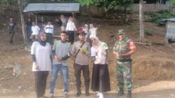 Partisipasi Aktif Menjaga Kelestarian Hutan, Bhabinkamtibmas Polsek Woha Hadiri Penanaman Pohon