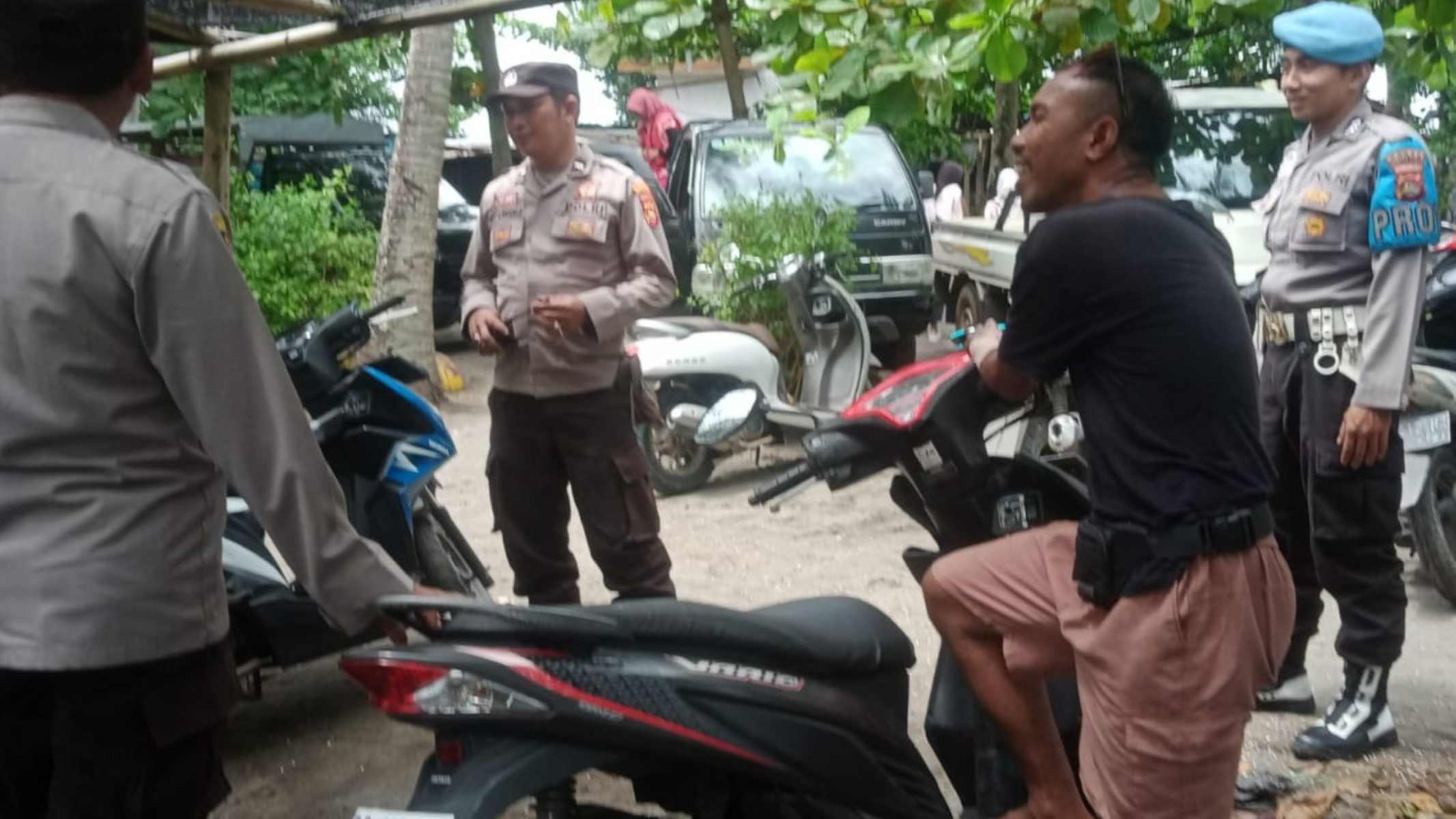 Polisi Perketat Keamanan Pantai Cemare Lombok Barat