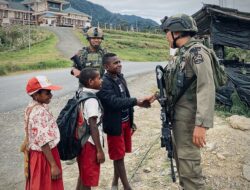 Sentuhan Damai Operasi Damai Cartenz: Patroli Humanis Perkuat Kepercayaan Warga Intan Jaya