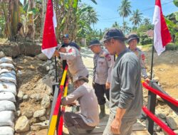 Brimob Polda Sumbar Rampungkan Jembatan Darurat Penghubung Kataping–Sungai Buluah