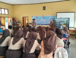 Kanit Binmas Polsek Seteluk Laksanakan Sosialisasi Bahaya Narkoba dan Tertib Berlalu Lintas di SMPN 1 Seteluk