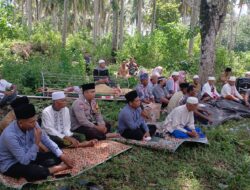 Bhabinkamtibmas Desa Sekongkang Bawah Tunjukkan Kepedulian, Dampingi Warga Hingga Pemakaman