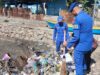 Peduli Lingkungan Pesisir, Polairud Polda NTB Bersama TNI AL dan Instansi Terkait Bersihkan Pantai Pelabuhan Sape