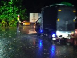 Antisipasi Kepadatan Arus Lalulintas dan Berikan Rasa Aman Bagi Masyarakat Pengguna Jalan, Satlantas Polres Bima Gelar Kegiatan Rawan Malam