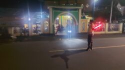 Polsek Seteluk Perketat Pengamanan Malam Tarawih, Wujudkan Ramadhan Aman dan Khusyuk