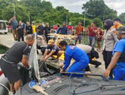 Sat Polairud Polres Sumbawa Evakuasi Jenazah Laki-Laki Tanpa Identitas di Perairan Tanjung Menangis