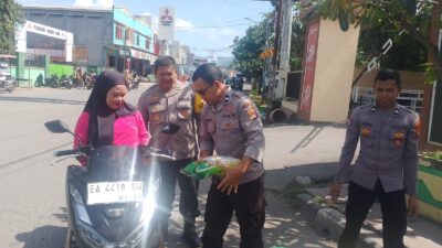 Polsek Rasanae Barat Gelar Pasar Murah, Dukung Gerakan Pangan Murah Polri Serentak