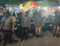 Polres Bima Kota Amankan Pasar Lebaran Amahami, Sampaikan Himbauan Kamtibmas kepada Pengunjung dan Pelaku Usaha