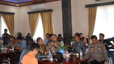Rapat Bersama Stakeholder, Kapolres Bima Kota Tekankan Ketertiban Kendaraan Pelabuhan