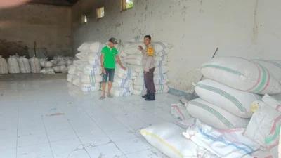 Upaya Polsek Gerung Jaga Stabilitas Distribusi Jagung Lokal