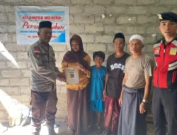 Wujud Kepedulian Polri, Kapolres Lombok Barat Salurkan Bantuan Sosial bagi Anak Yatim di Gili Gede Indah