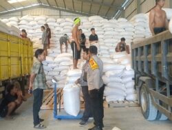 Sinergi Nyata di Gerung: Kawalan Polisi Pastikan Hasil Keringat Petani Terserap Negara