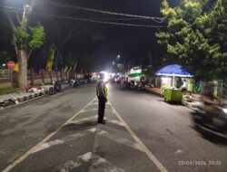 Sat Lantas Polres Dompu Intensifkan Blue Light Patrol dan Strong Point Malam, Ciptakan Kamseltibcar Lantas Kondusif