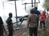 Diduga Konsleting Listrik, Satu Unit Rumah Panggung 9 Tiang di Desa Bre Ludes di Lahap Si jago Merah