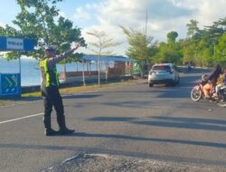 Rawan Sore Satlantas Polres Bima Kabupaten Cegah Kemacetan dan Kecelakaan Lalulintas
