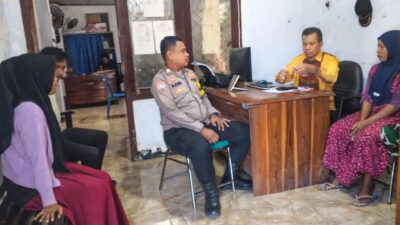 BHABINKAMTIBMAS DESA BARA FASILITASI MEDIASI WARGA, PERMASALAHAN UTANG PIUTANG BERHASIL DISELESAIKAN SECARA KEKELUARGAAN