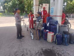 Sat Polairud Polres Lombok Utara Awasi Penyaluran BBM Bersubsidi di Wilayah Pesisir Pemenang