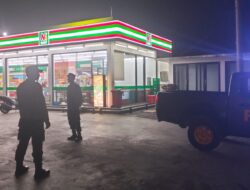 Cegah Begal dan Kejahatan Jalanan, Polsek Batulayar Sisir Kawasan Wisata Senggigi Dini Hari