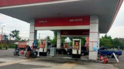 Polsek Kediri Pantau Distribusi BBM di SPBU Nyiur Gading