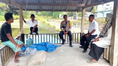 BHABINKAMTIBMAS DESA KAREKE AJAK WARGA DUKUNG KETAHANAN PANGAN DAN JAGA KAMTIBMAS