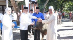 Polda NTB Sembelih Ratusan Hewan Kurban, Daging Dibagikan Kepada Masyarakat Penerima Manfaat