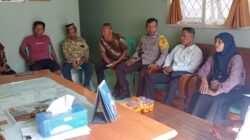 Bhabinkamtibmas Kelurahan Kelayu Utara Mediasi Permasalahan KDRT Pasangan Suami Istri di Kantor Kelurahan