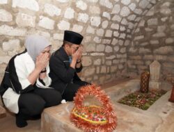 Kapolda NTB Ziarah ke Makam Raja Kesultanan Bima Dana Traha dan Kunjungi Museum Asi Mbojo