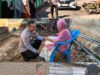 “Polisi Peduli” Menyentuh Dengan Hati, Polsek Bolo Salurkan Bantuan Beras Bagi Warga Kurang Mampu