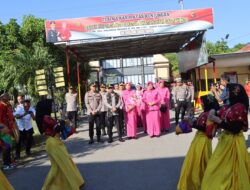 Tari Wura Bongi Monca Sambut Kunjungan Kerja Kapolda NTB di Mako Polres Bima Kota