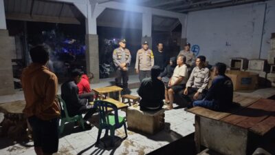 Polsek Jajaran Polres Bima Kota Gelar Patroli Rinjani Presisi Serentak, Sampaikan Imbauan Kamtibmas kepada Masyarakat