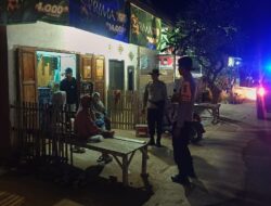 Polsek Sape Gelar Patroli Sambang Warga, Sampaikan Himbauan Kamtibmas dan Sosialisasi Call Center 110