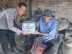 Polsek Sumbawa Tebar Kebaikan Melalui Bakti Sosial Jelang Hari Bhayangkara Ke-80