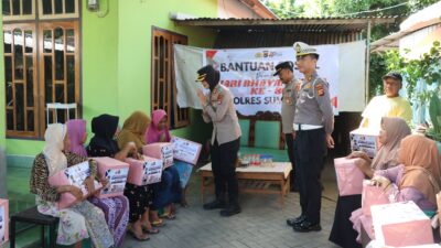 Sambangi Warga Karang Gudang, Kapolres Sumbawa Salurkan Bantuan Sosial Jelang Hari Bhayangkara Ke-80