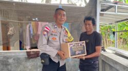Jelang Hari Bhayangkara ke-80, Polres Lombok Barat Berbagi Sembako di Sekotong