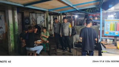 Personel Polsek Sambelia Gelar Patroli Antisipasi Balap Liar dan Kejahatan 3C, Sampaikan Imbauan Kamtibmas kepada Masyarakat